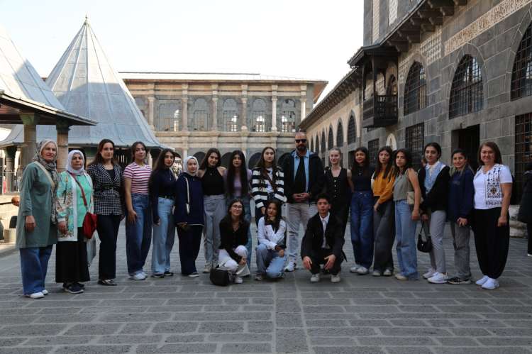 Diyarbakır (Amed) Gezisi Düzenlendi